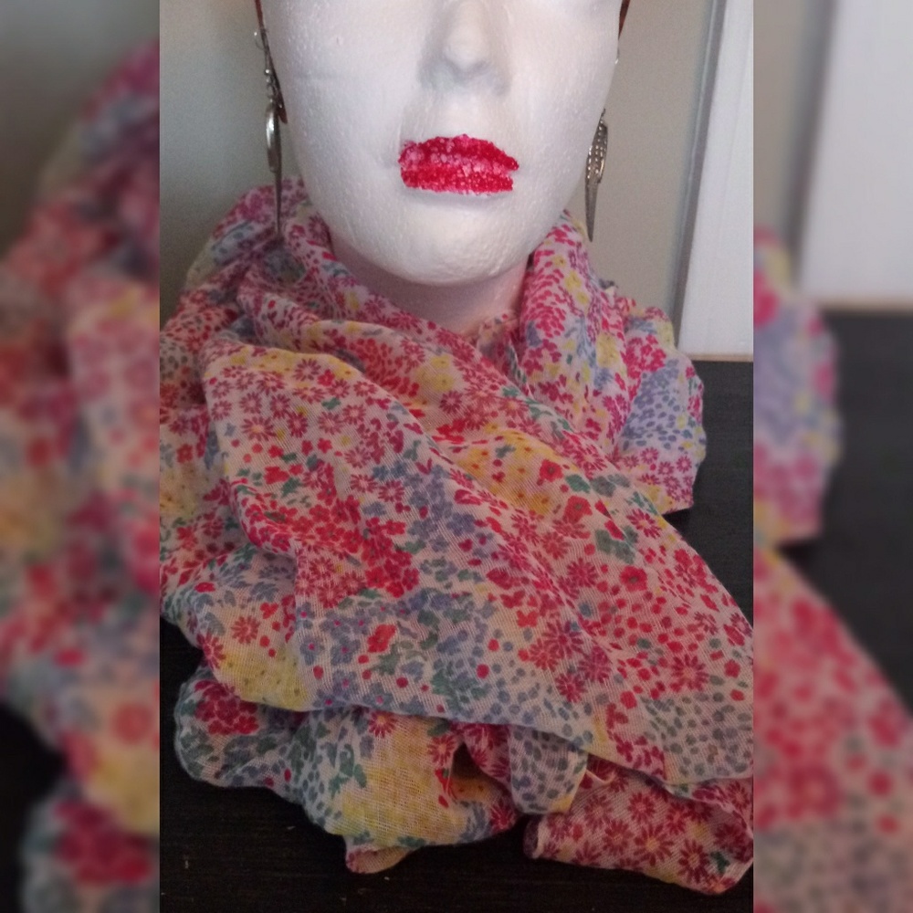 Paisley Infinity Scarf. Quality Material